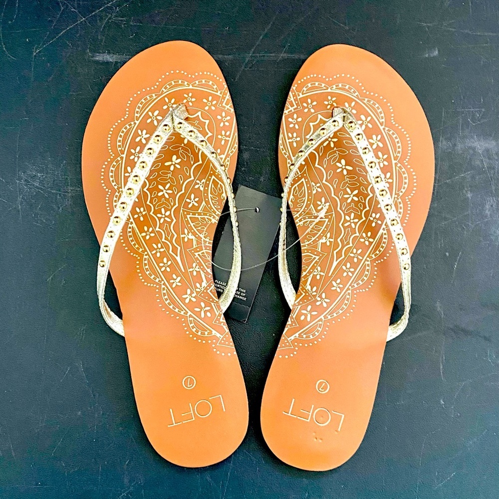 NWT Ann Taylor Loft women’s leather sandals size 7